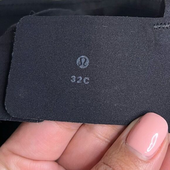 Lululemon 32C Take Shape Bra Black Padded Cups Buttery Soft Fabric org. $68 - Picture 4 of 5